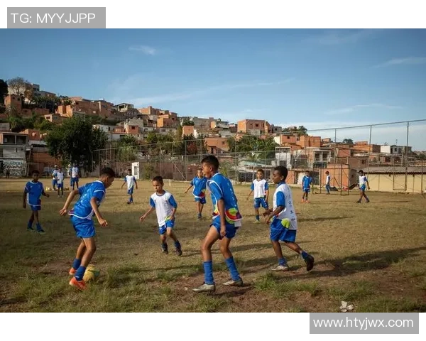 2004年足球明星球员回顾与成就分析,重温绿茵场上的辉煌瞬间 2004年足球明星球员回顾与成就分析,重温绿茵场上的辉煌瞬间