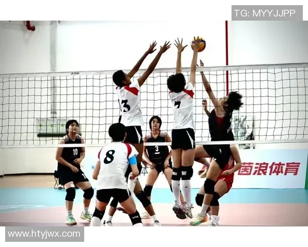 武汉排球队的默契配合揭秘排球赛场上的精彩瞬间与团队精神 武汉排球队的默契配合揭秘排球赛场上的精彩瞬间与团队精神